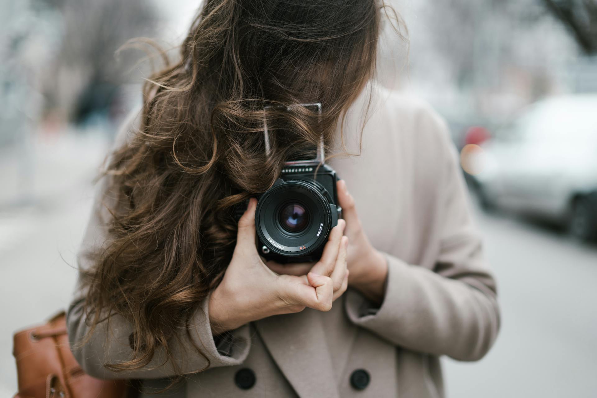 How to Create a Strong Portfolio for Street Photography: A Comprehensive Guide