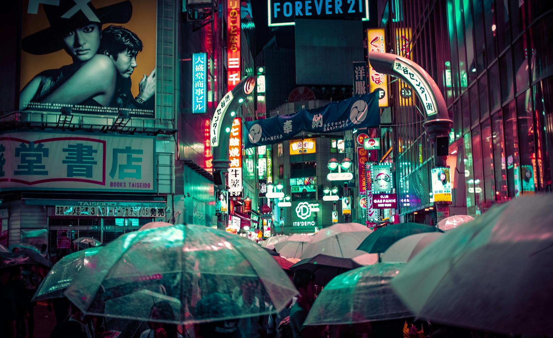Where to Sell Street Photography: A Comprehensive Guide for Aspiring Photographers